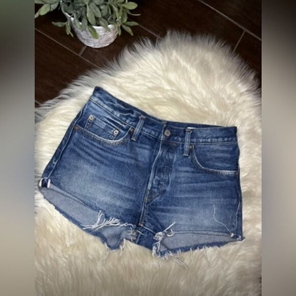 Levi’s 501 button fly Denim cut off shorts sz 26(2) - Picture 2 of 9
